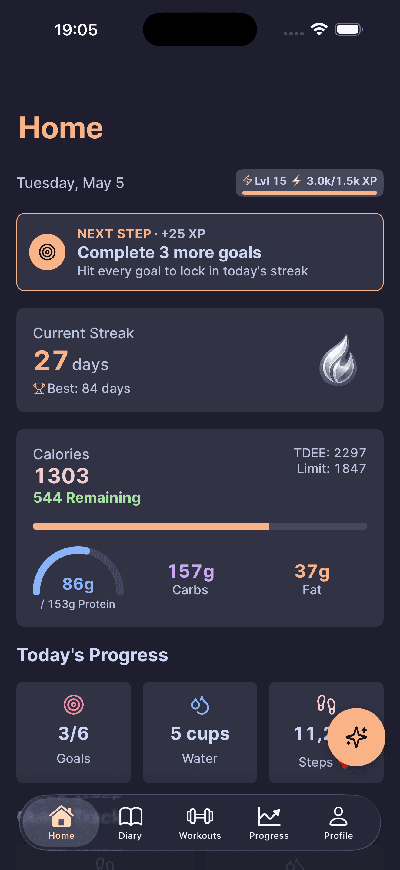 DailyGoal home screen with streak, calorie target, macro progress, and daily goals.